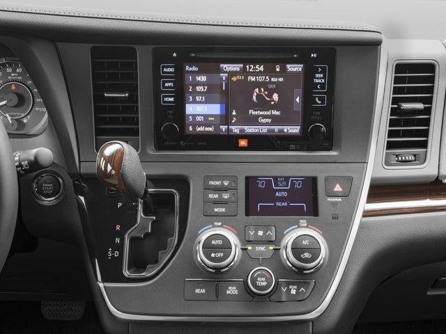 2017 Toyota Sienna XLE 7 Passenger