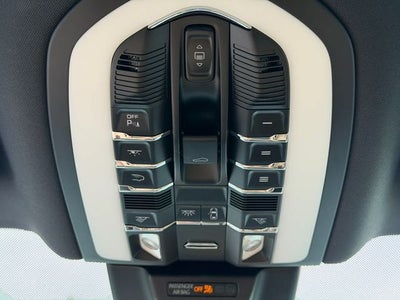 2022 Porsche Macan S