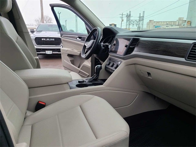 2021 Volkswagen Atlas 3.6L V6 SE w/Technology