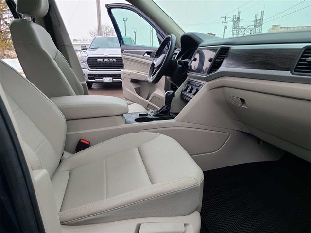 2021 Volkswagen Atlas 3.6L V6 SE w/Technology