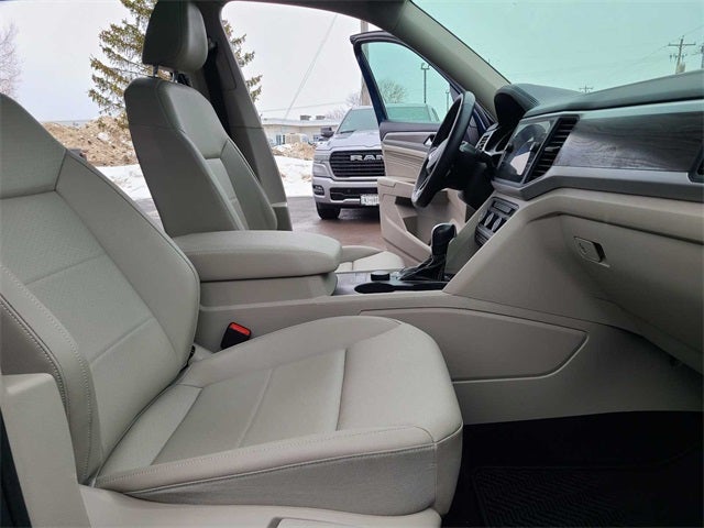 2021 Volkswagen Atlas 3.6L V6 SE w/Technology