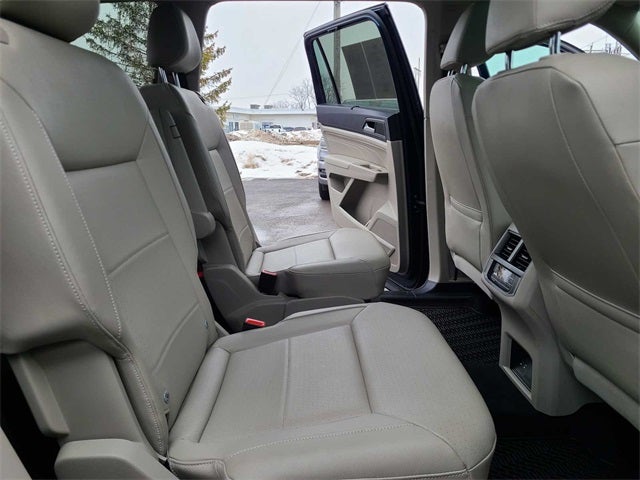 2021 Volkswagen Atlas 3.6L V6 SE w/Technology