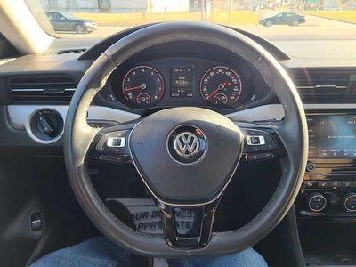 2022 Volkswagen Passat 2.0T SE