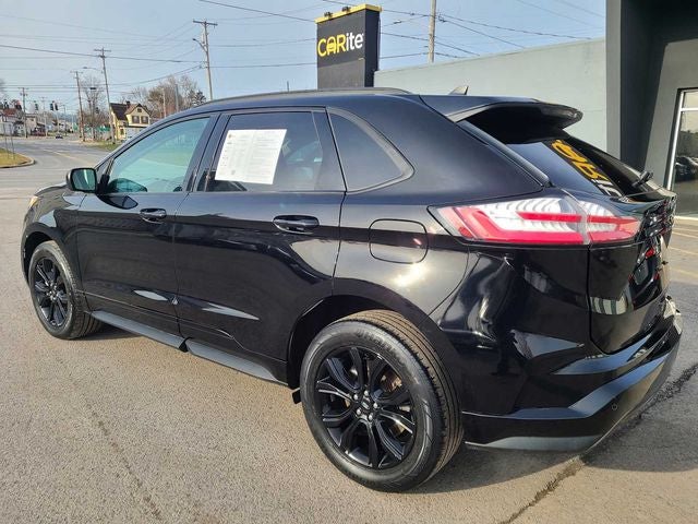 2022 Ford Edge SE