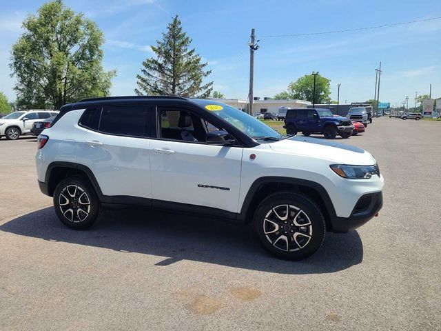 2025 Jeep Compass Trailhawk