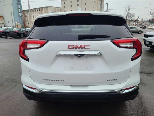 2022 GMC Terrain SLT
