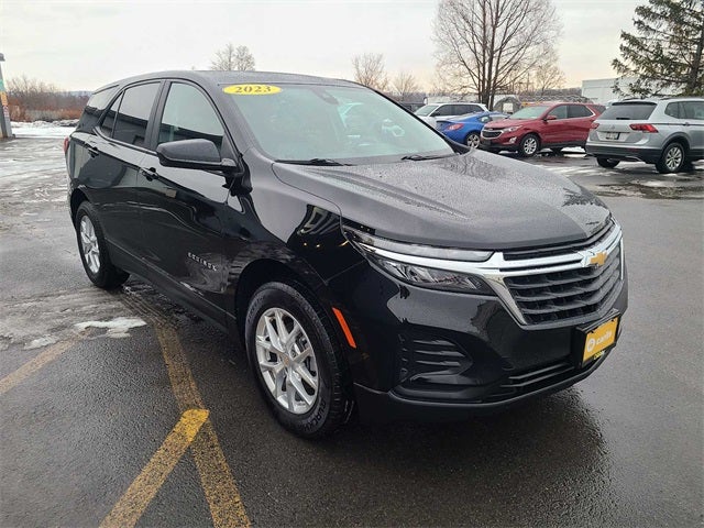 2023 Chevrolet Equinox LS