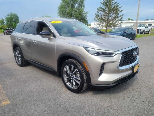 2023 INFINITI QX60 LUXE