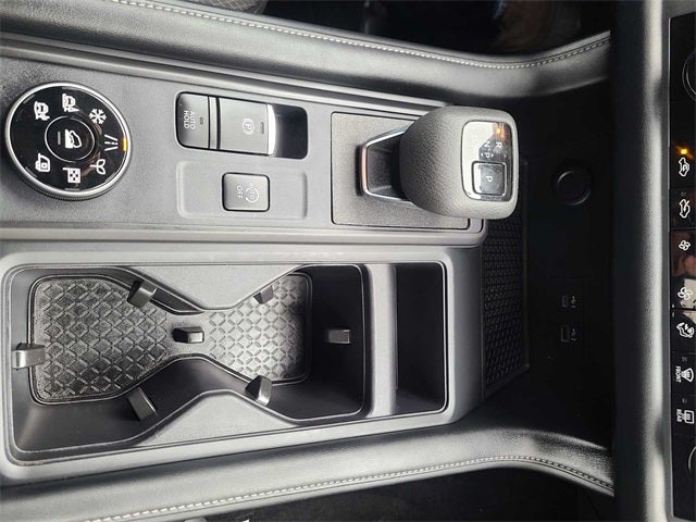 2023 Nissan Pathfinder S