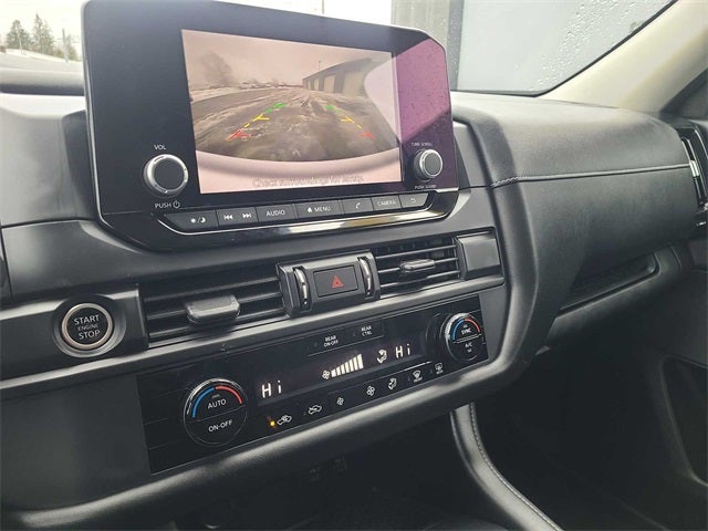 2023 Nissan Pathfinder S