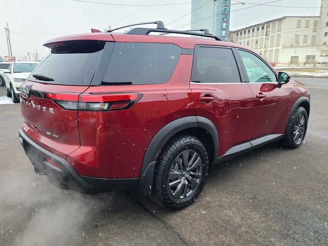 2022 Nissan Pathfinder SV
