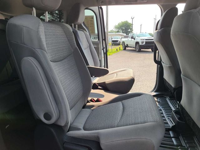 2023 Toyota Sienna LE 8 Passenger