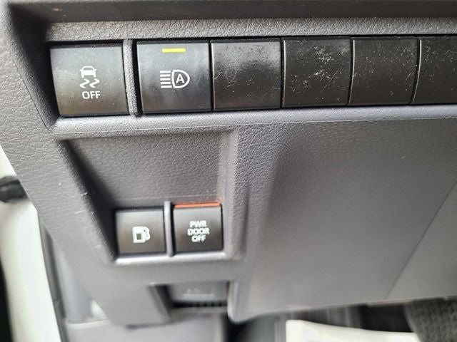 2023 Toyota Sienna LE 8 Passenger