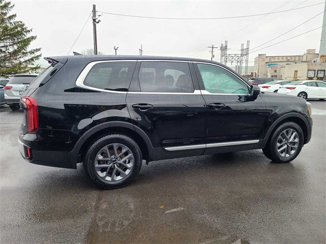 2023 Kia Telluride LX