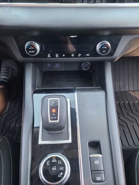 2022 Mitsubishi Outlander ES
