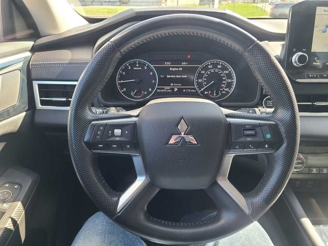 2022 Mitsubishi Outlander SE