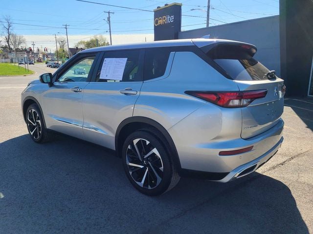 2022 Mitsubishi Outlander SE