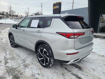 2024 Mitsubishi Outlander SE