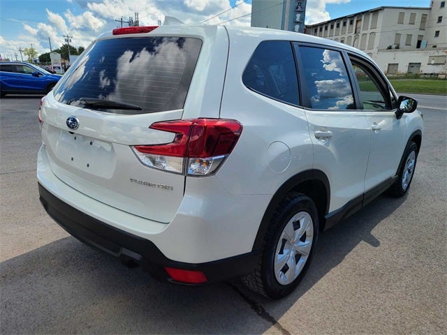 2022 Subaru Forester Base