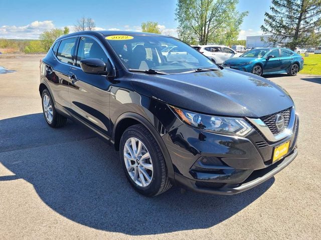 2022 Nissan Rogue Sport S