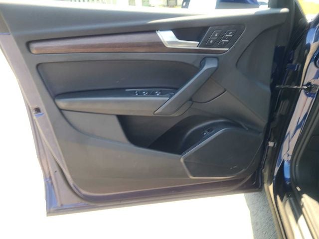 2023 Audi Q5 45 S line Premium quattro
