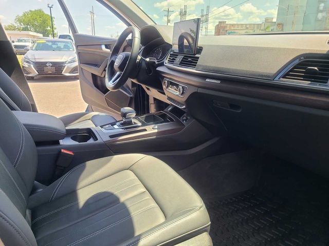 2023 Audi Q5 45 S line Premium quattro