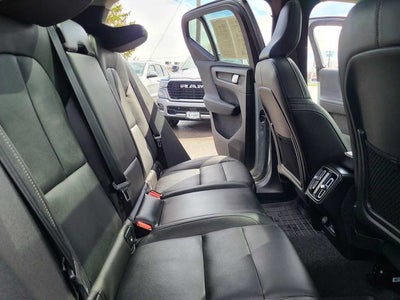 2025 Volvo XC40 B5 Plus Bright Theme