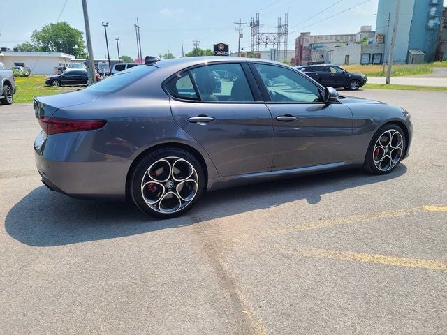 2022 Alfa Romeo Giulia Ti