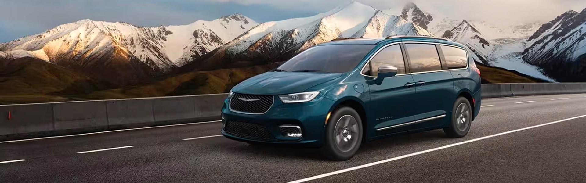 2024 Chrysler Pacifica Plug-In Hybrid interior