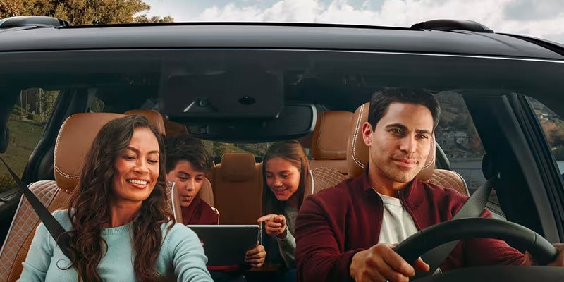 2024 Chrysler Pacifica Plug-In Hybrid interior