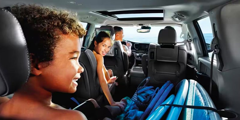 2024 Chrysler Pacifica Plug-In Hybrid interior